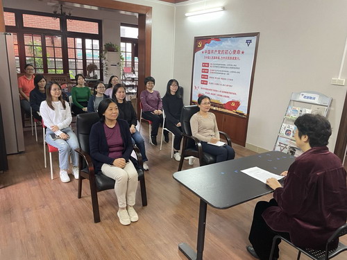 10月31日会议现场（2）.jpg